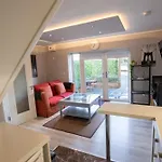 Дом отдыха Alensgrove Maisonette A