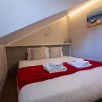 Alensgrove Maisonette A Лейкслип