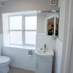 Alensgrove Maisonette A Лейкслип