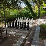 Дом отдыха Alensgrove Maisonette A