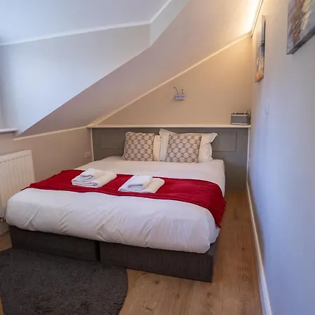 Alensgrove Maisonette A *
