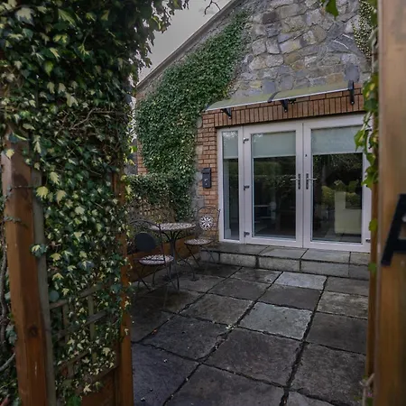 Alensgrove Maisonette A *
